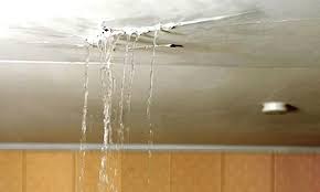 علامات خفية تدل على تسرب المياه في منزلك.. اكتشف متى يجب الاتصال بالخبراء